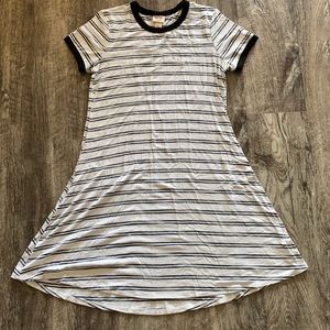 W & B stripped thin dress - ribbed